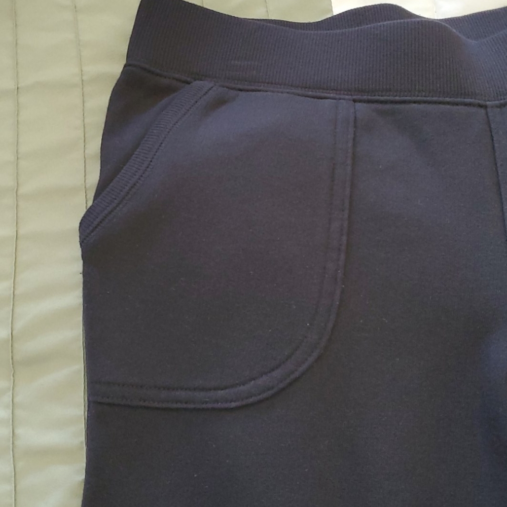 Capris - Picture 3 of 4